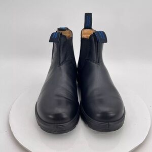 Blundstone women 4.5, USA size 7.5. Black leather pull on Chelsea boots.